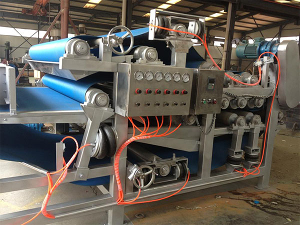 木薯廢渣脫水機準備發貨