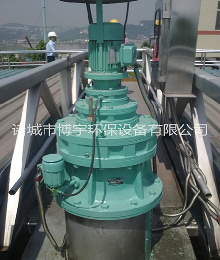 博宇環保-中心傳動濃縮機jpg 博宇環保-中心傳動濃縮機jpg