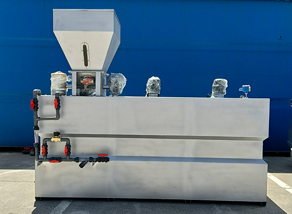 博宇環保-全自動加藥裝置.jpg 博宇環保-全自動加藥裝置.jpg